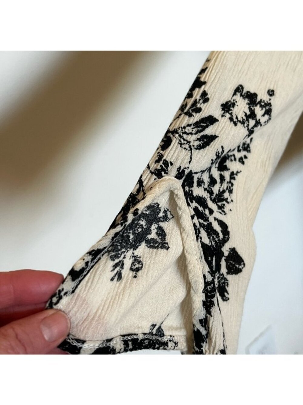 Anthropologie Lovestitch Black Cream Floral Top Sz M Boho Coquette Flowy Cotton - Picture 8 of 14